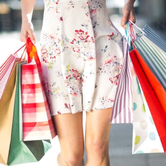 I LOVE SHOPPING!!! - Picture 1 of 1